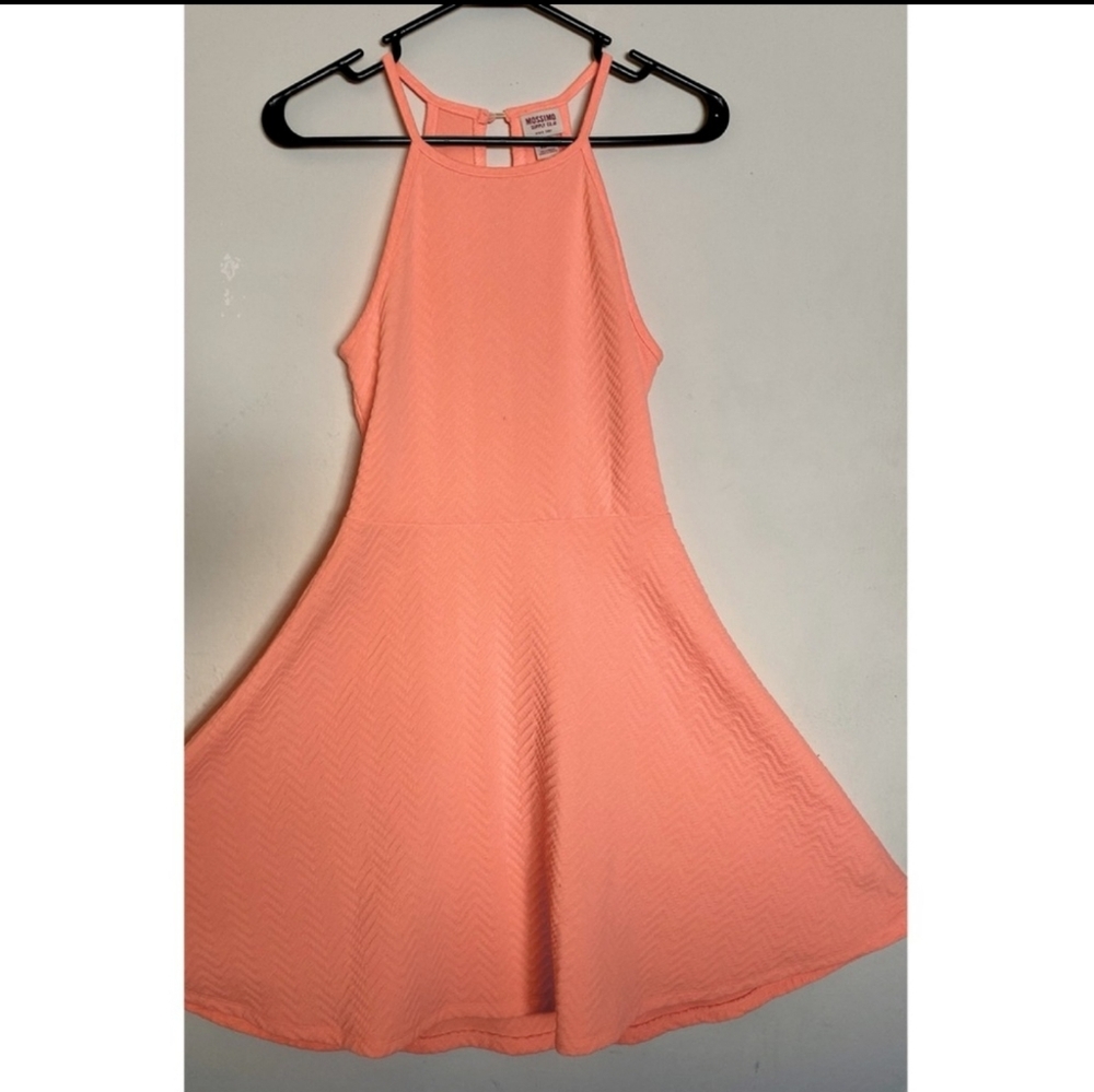 Skater skirt style dress in PEACH 🍑